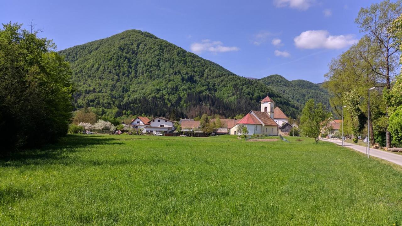 Vila Viktorija Brod na Kupi ภายนอก รูปภาพ