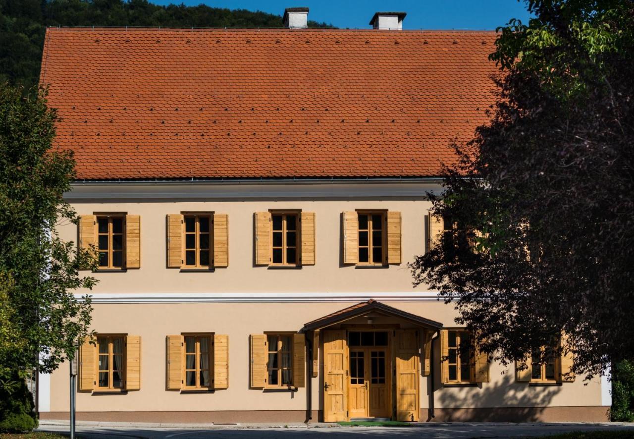 Vila Viktorija Brod na Kupi ภายนอก รูปภาพ